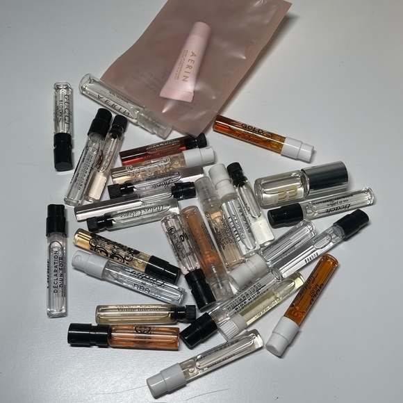 Lot of 29 perfume fragrance Cartier Gucci Aerin JoMalone MIUMIU samples - Picture 1 of 3